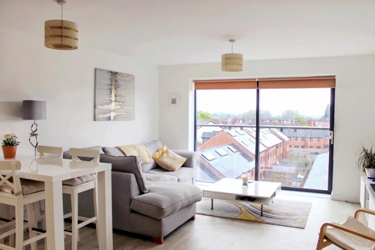 Manchester Escape - Private Room & Bathroom Near Etihad And Coop Arena - Free Secure Parking Exterior foto
